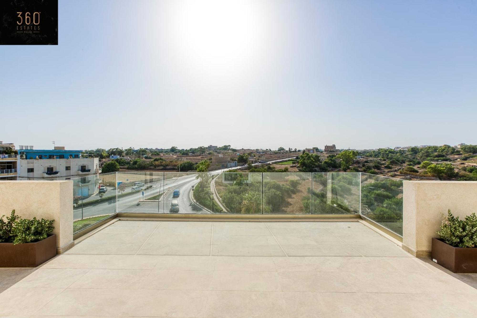 Luxury Beautiful Penthouse With Amazing Views & Ac By 360 Estates Apartment Marsaxlokk Exterior photo