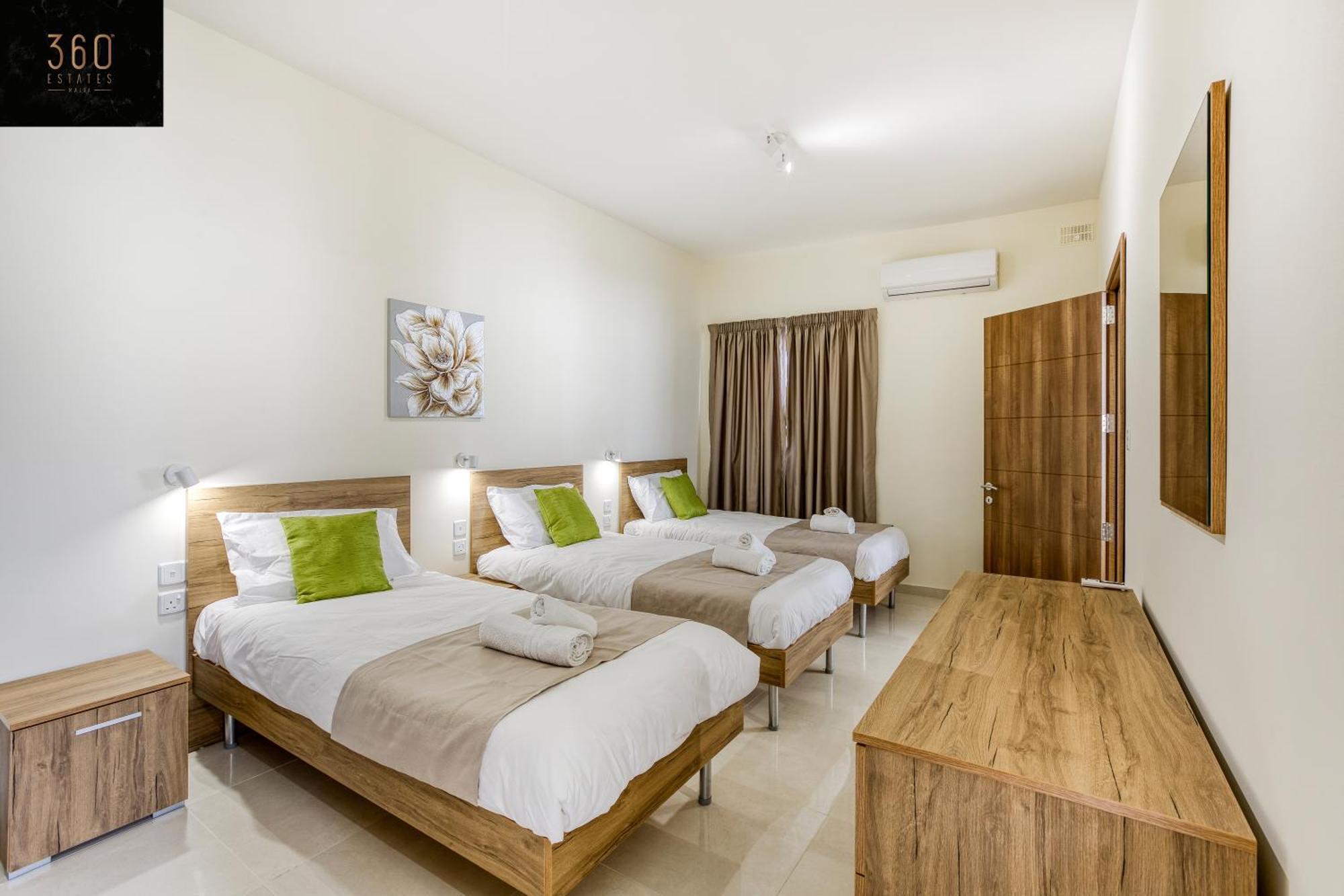 Luxury Beautiful Penthouse With Amazing Views & Ac By 360 Estates Apartment Marsaxlokk Exterior photo